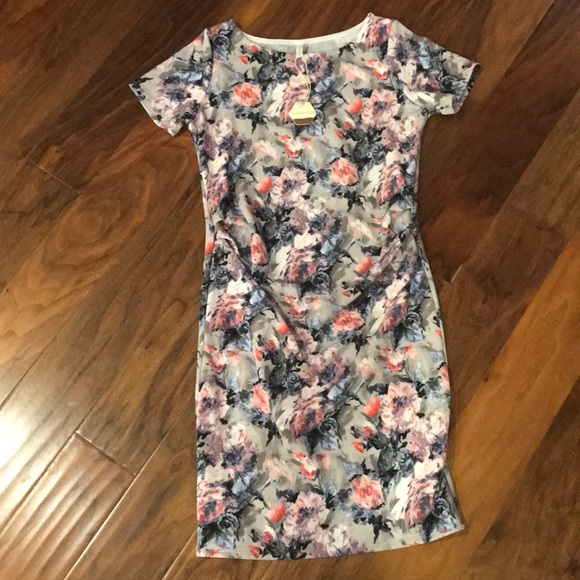 Pinkblush Dresses & Skirts - Pinkblush lavender floral maternity dress size med